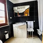 La Botica Posada De Llanes