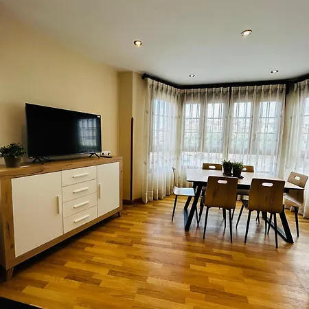 La Botica Posada De Llanes