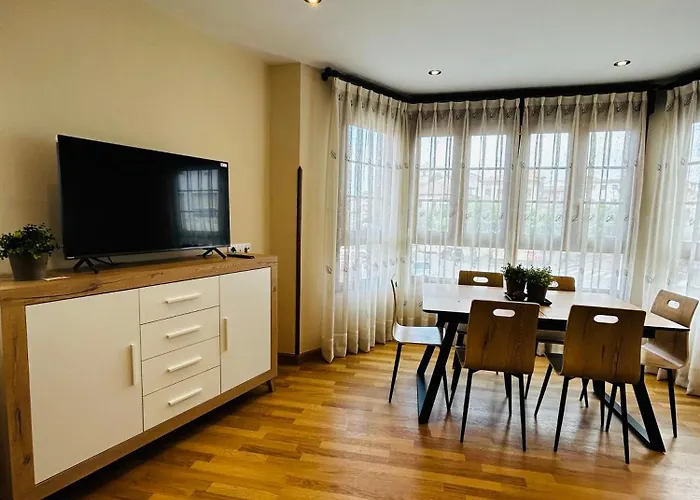 La Botica Posada De Llanes