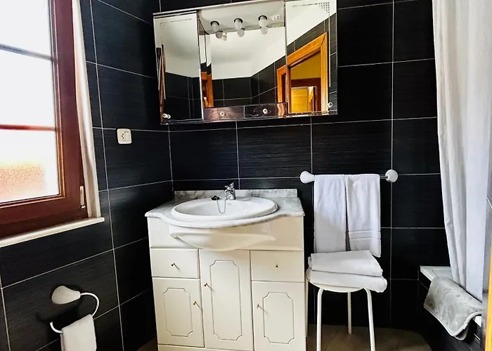 La Botica Posada De Llanes