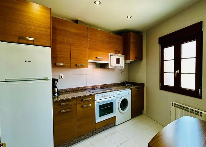 La Botica Posada De Llanes